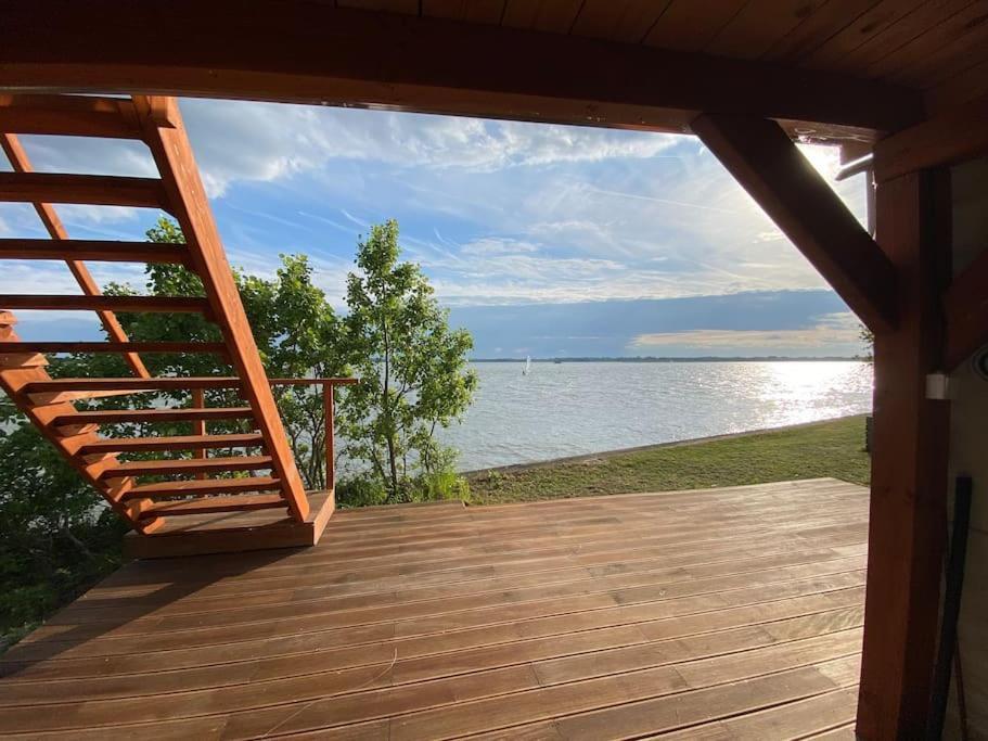 Retro House In Nature Samorin Exterior photo